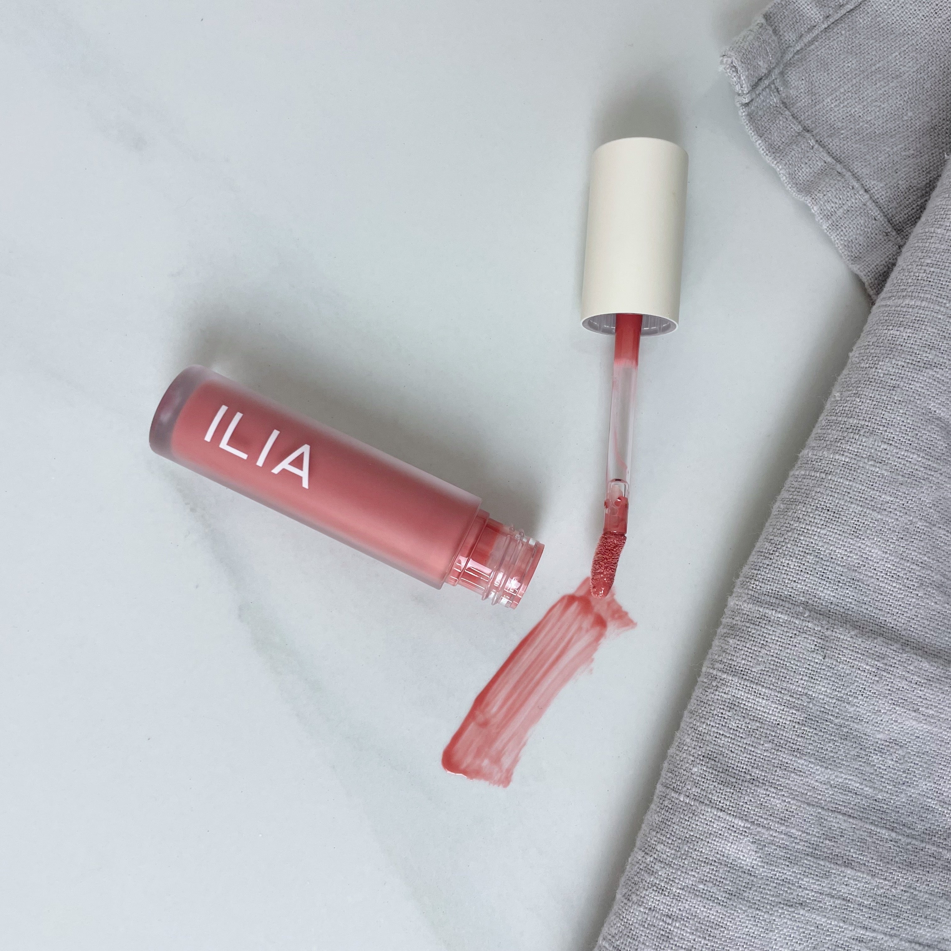 ILIA Balmy Gloss Tinted Lip Oil – Petals